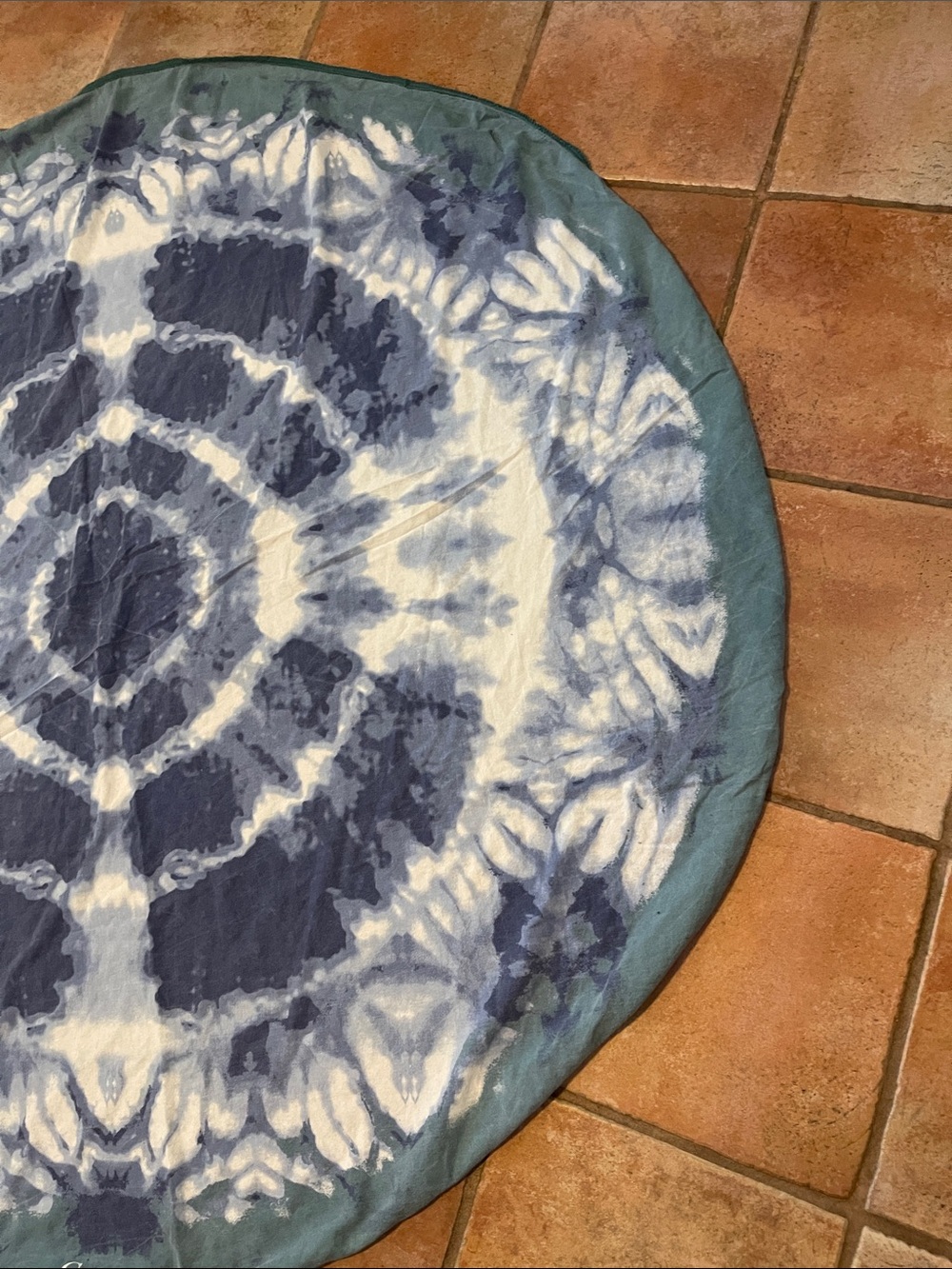 GYPSY BOHO Round Tie-Dye Beach Towel Blanket in Blue and White - Picture 4 of 4